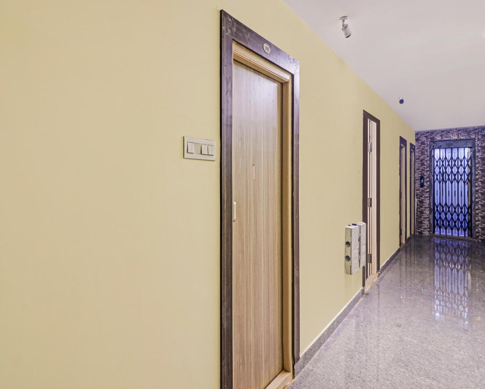 Super Hotel O Dsr Inn Near Nexus Χιντεραμπάντ Εξωτερικό φωτογραφία