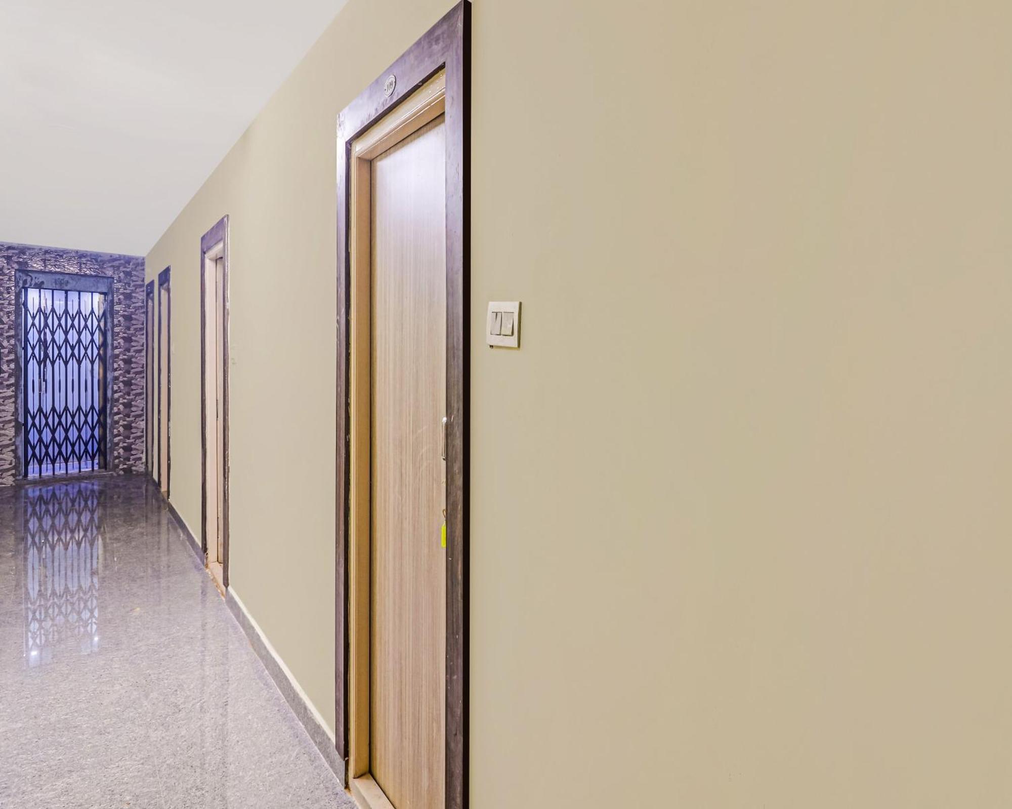 Super Hotel O Dsr Inn Near Nexus Χιντεραμπάντ Εξωτερικό φωτογραφία